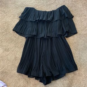 Botique off the shoulder pleated romper